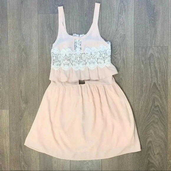 For Love and Lemons Women’s Sienna Mini Dress Keyhole Lace Dusty Rose Pink Small - Picture 2 of 16